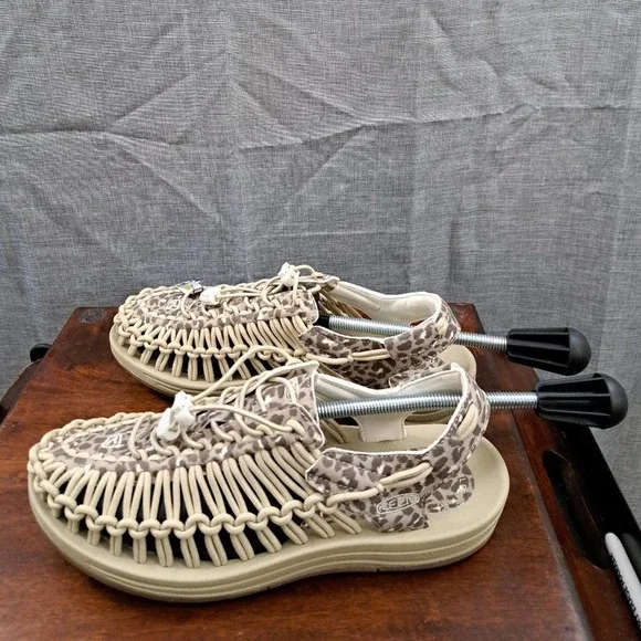 Keen Shoes Keen Uneek Canvas Contour Arch Size 95 Woman